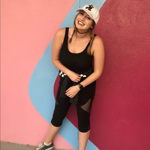 Meet your Posher, Alexus - Picture 5 of 5